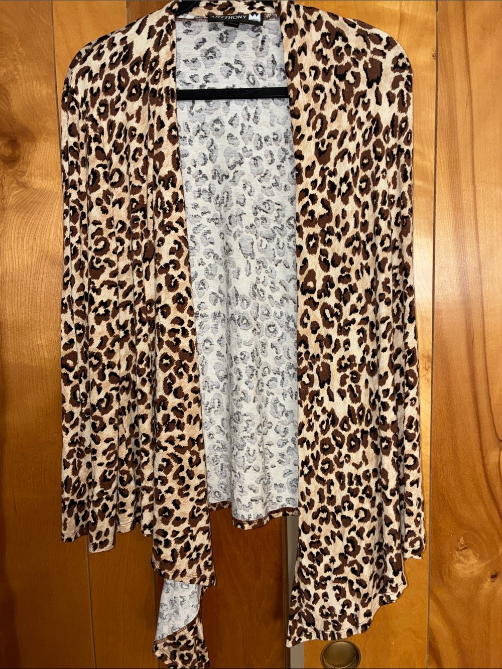 Antthony Black and White Leopard Print cardigan L